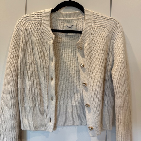 A&F ~ cropped knit cardigan sweater - Picture 4 of 11